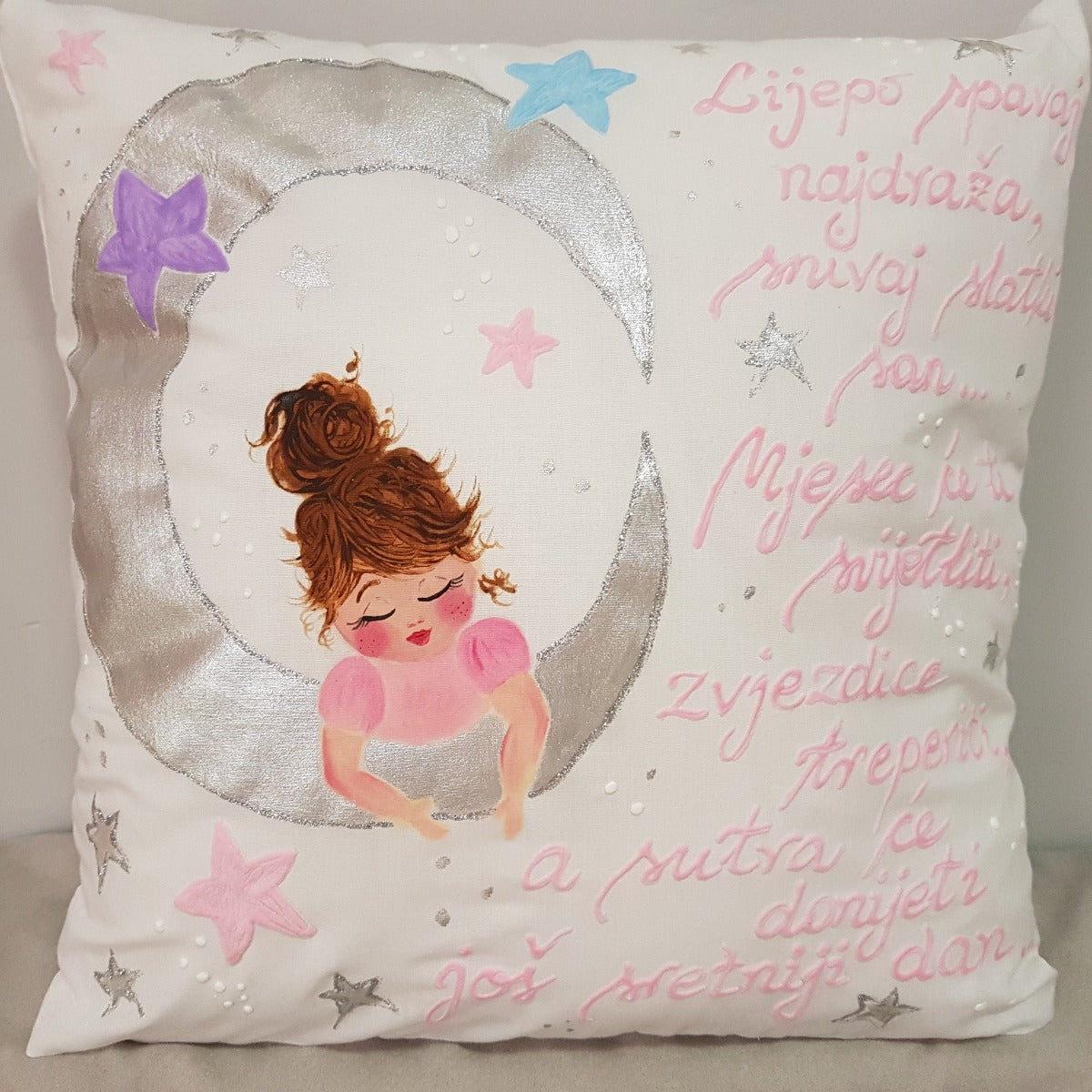 personalizirana oslikana jastučnica za bebe i djecu poklon za rođenje krštenje babinje rođendan unikat, personalizirani pokloni za bebe, personalizirani pokloni za djecu, persinalizirani pokloni za krštenje, poklon u babinje