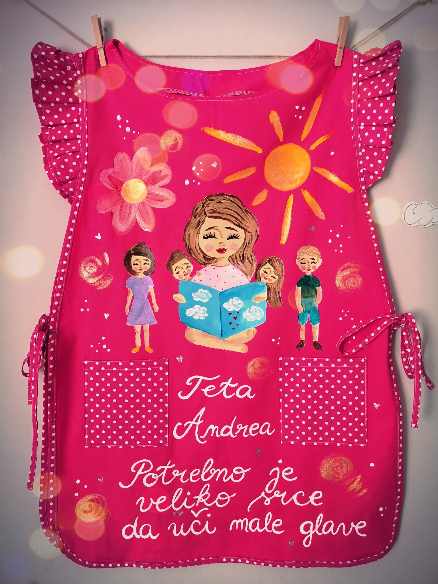 kute za odgojitelje tete u vrtiću ilustratorica ručno oslikana personalizirana radna pregača kecelja pokloni za tete u vrtiću , kute za vrtić