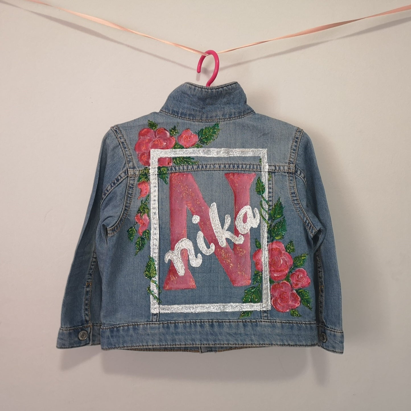 Personalizirani pokloni za djecu, personalizirani pokloni za bebe, jakne za djecu, jakne za djevojčice, personalizirana jakna, oslikana jakna personalizirani pokloni za djevojčice, unikatni pokloni za djecu